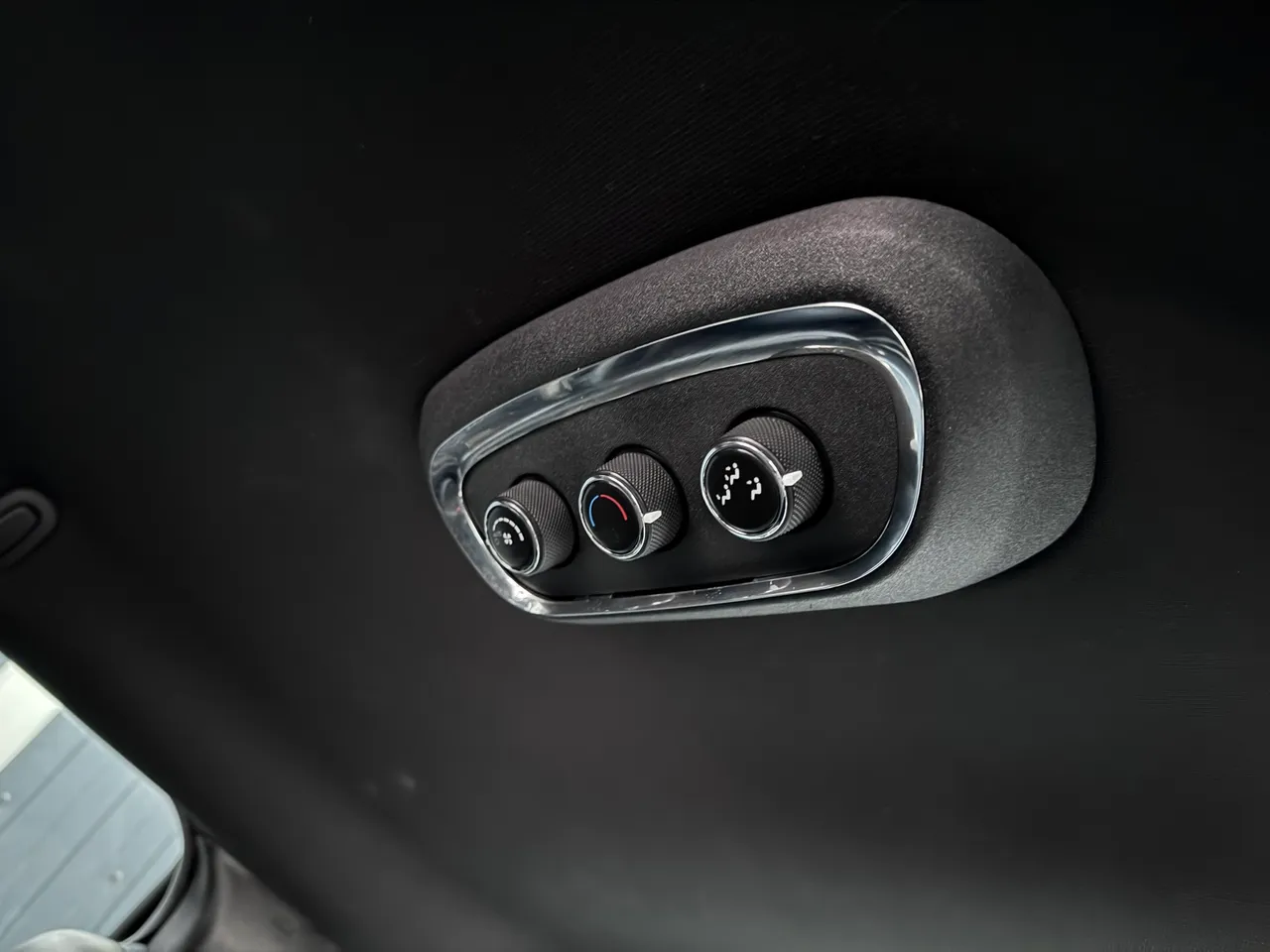 Dodge Durango - фото 21