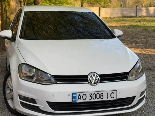 Volkswagen Golf - фото 3