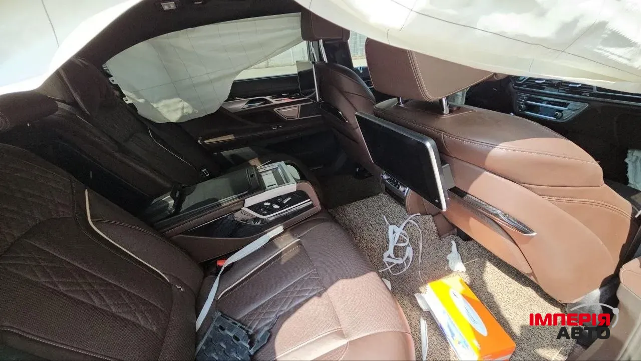 BMW 7 серії - фото 7