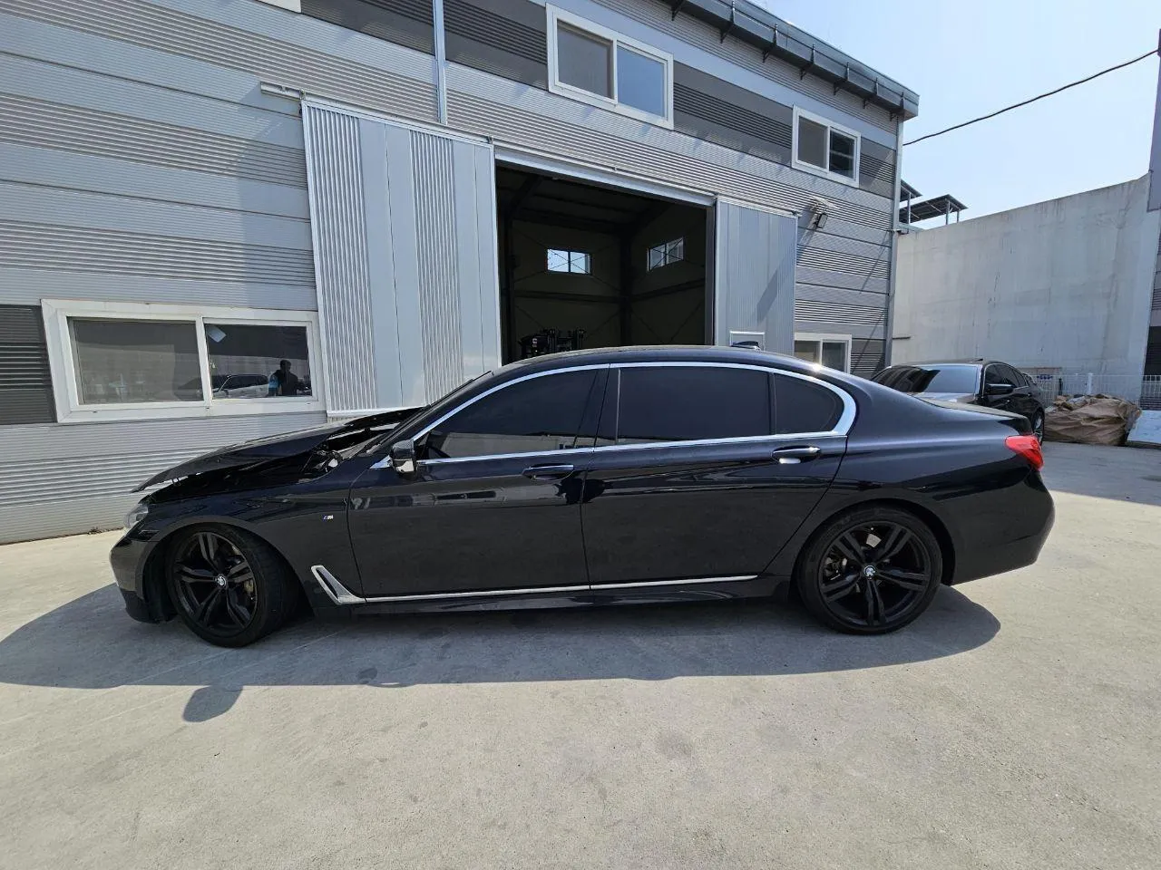 BMW 7 серії - фото 3