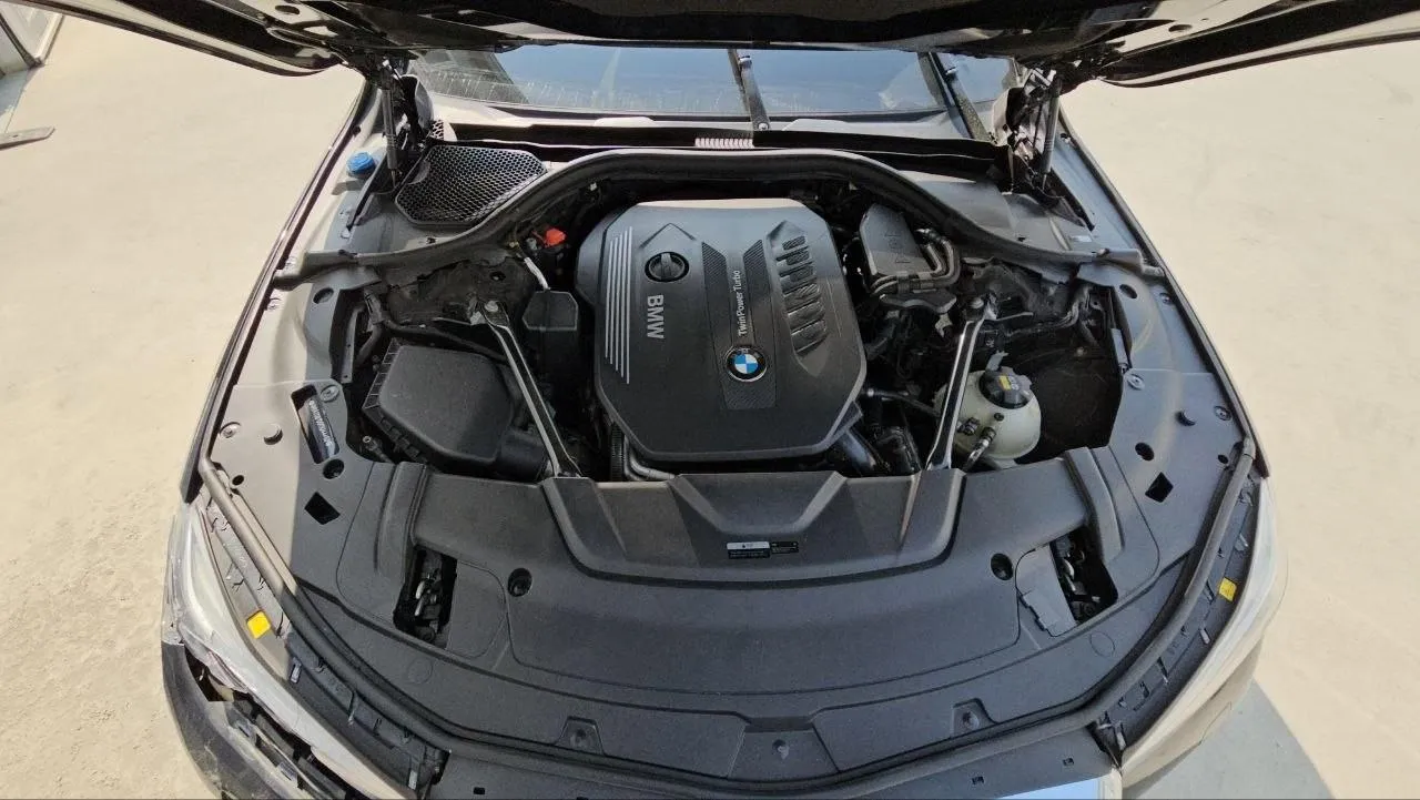 BMW 7 серії - фото 8