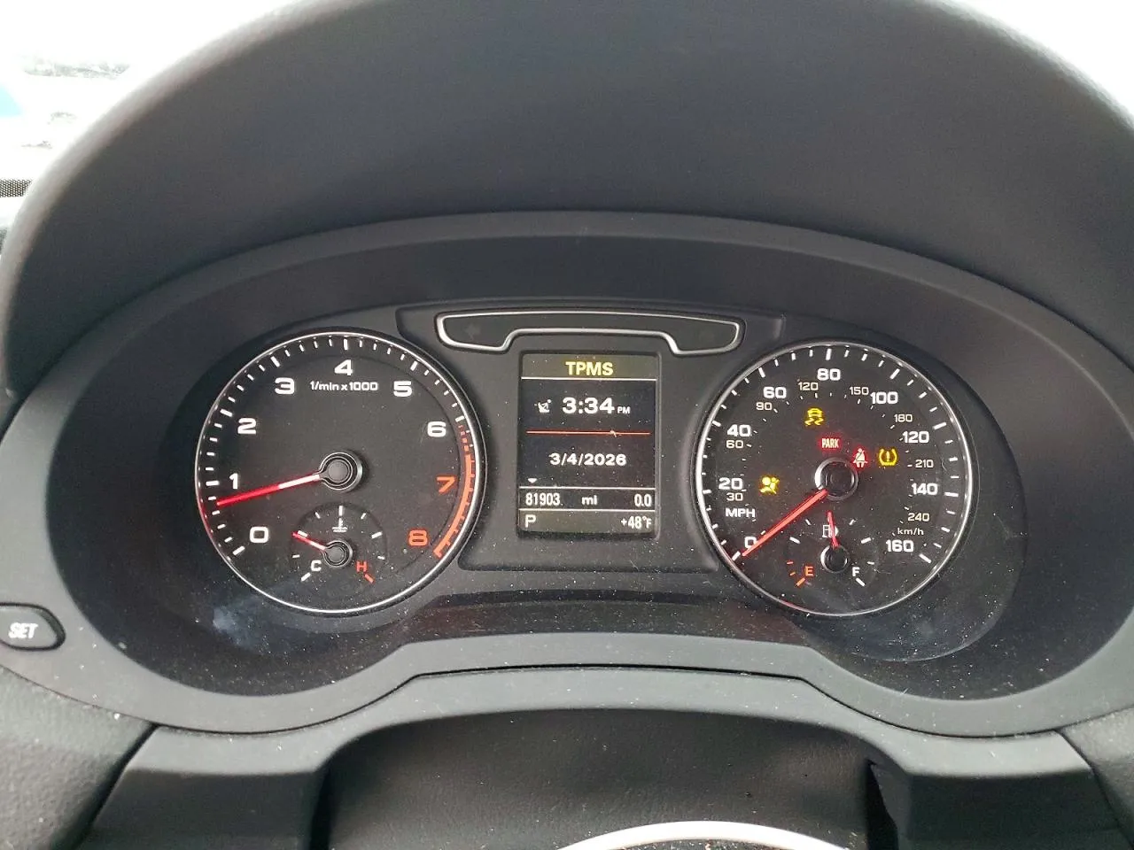 Audi Q3 - фото 9
