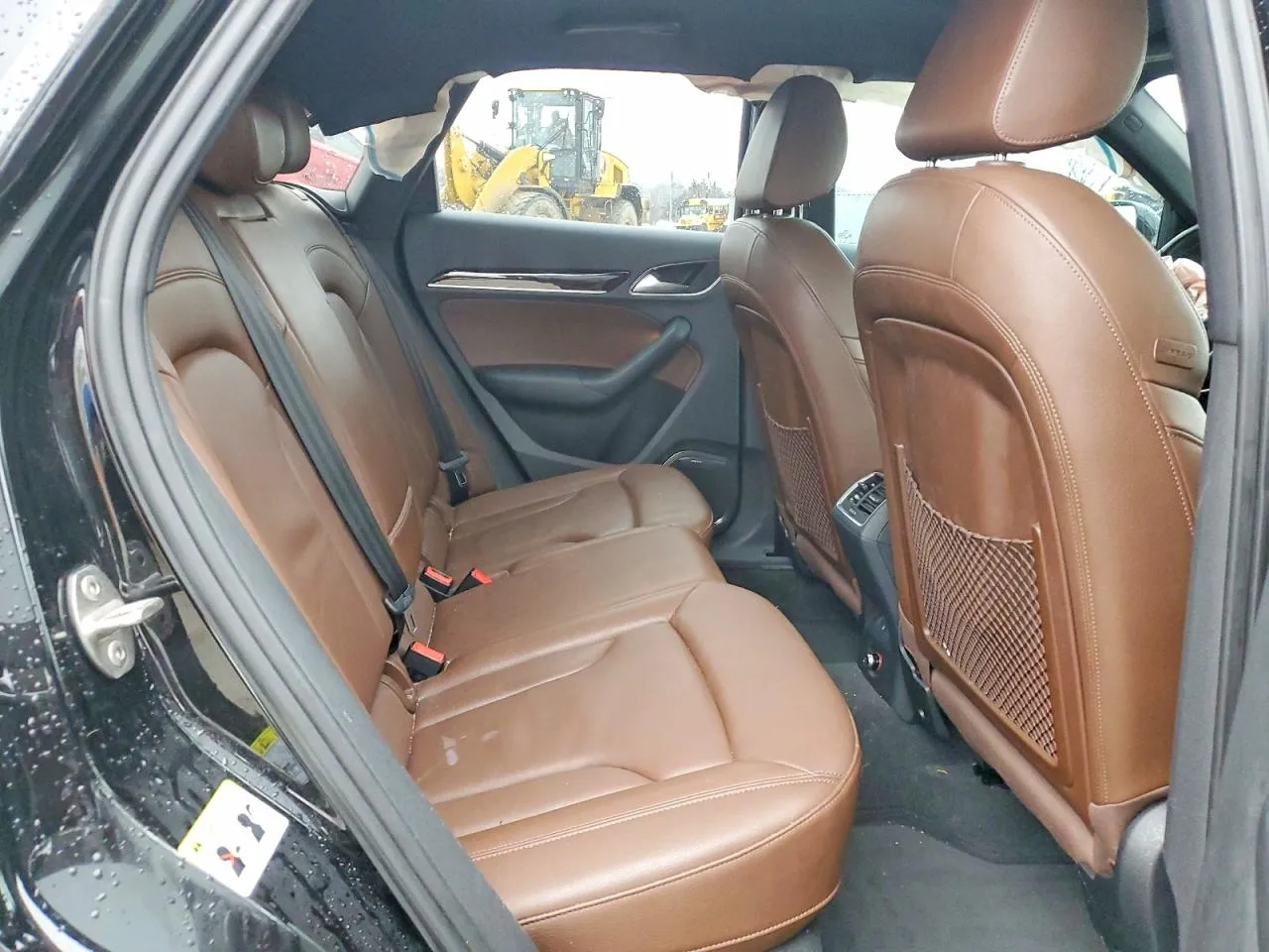 Audi Q3 - фото 10