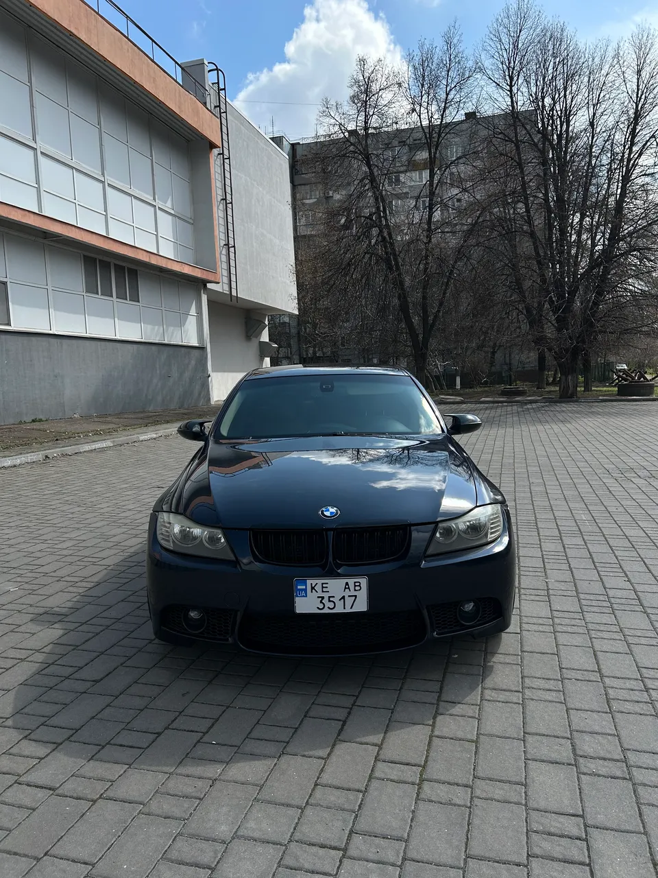 BMW 3 серії - фото 1