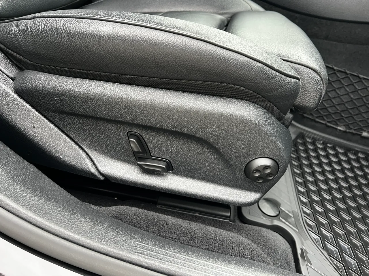 Mercedes-Benz E-Класс - фото 23