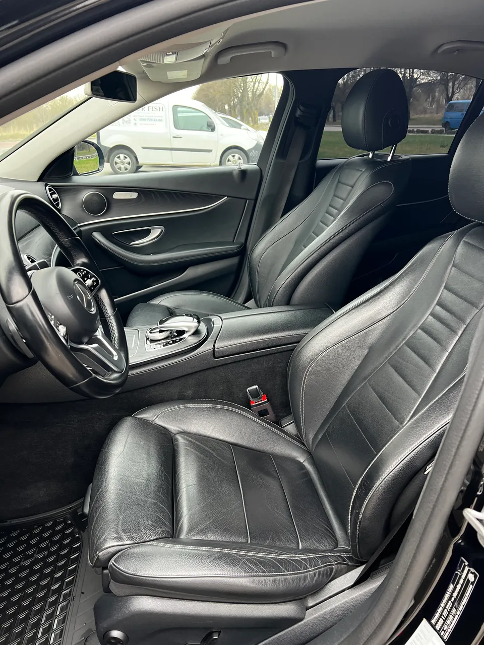 Mercedes-Benz E-Класс - фото 25