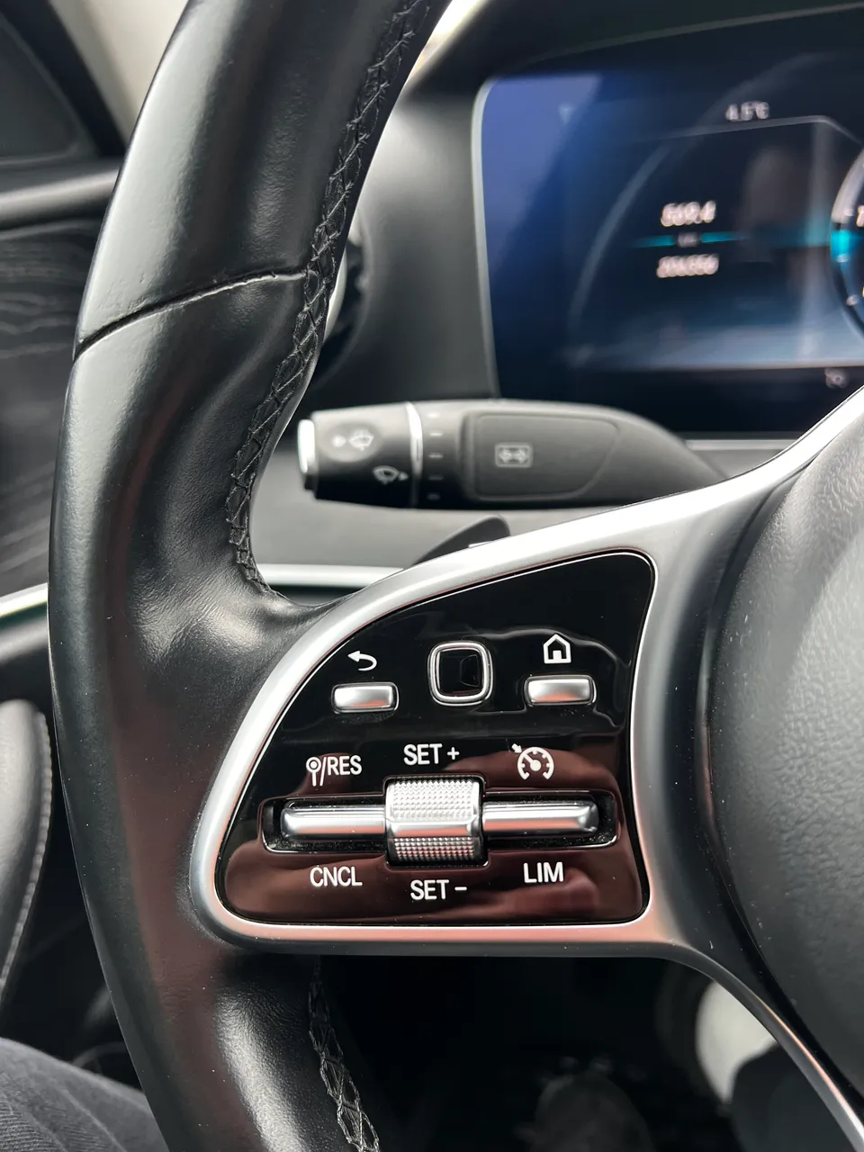 Mercedes-Benz E-Класс - фото 31