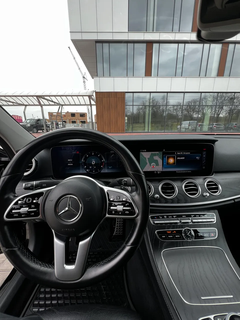 Mercedes-Benz E-Класс - фото 19