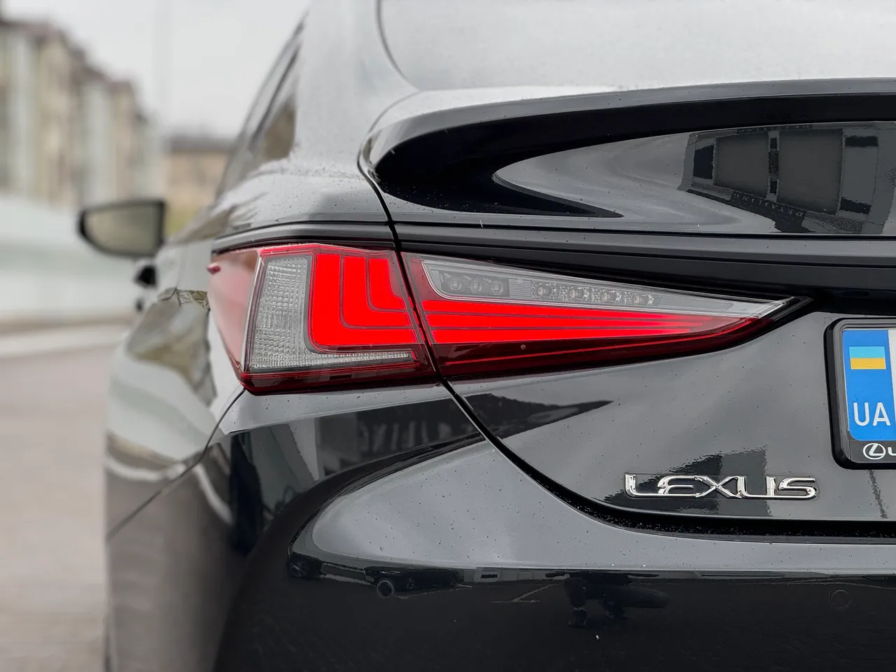 Lexus ES - фото 10