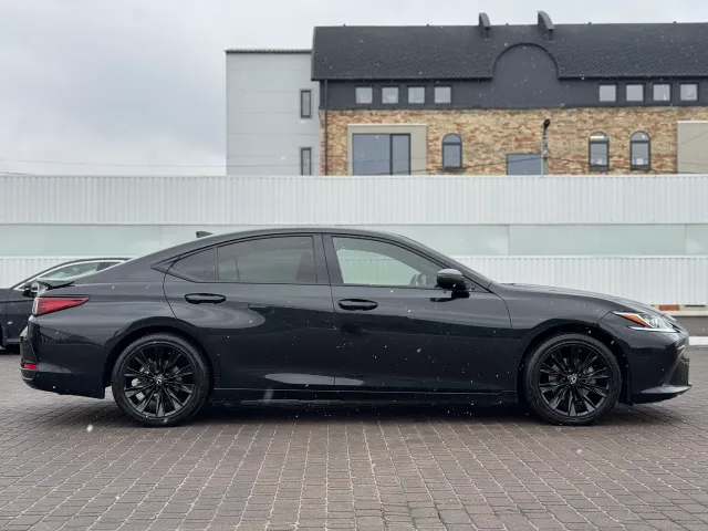 Lexus ES - фото 5