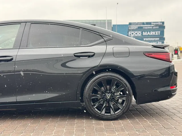 Lexus ES - фото 4