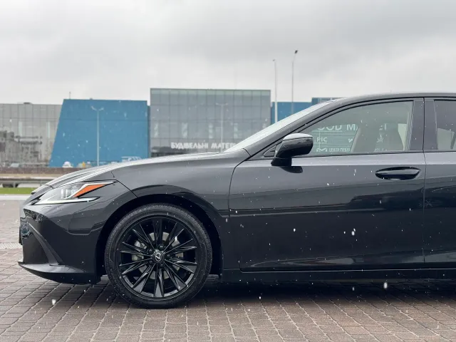 Lexus ES - фото 3