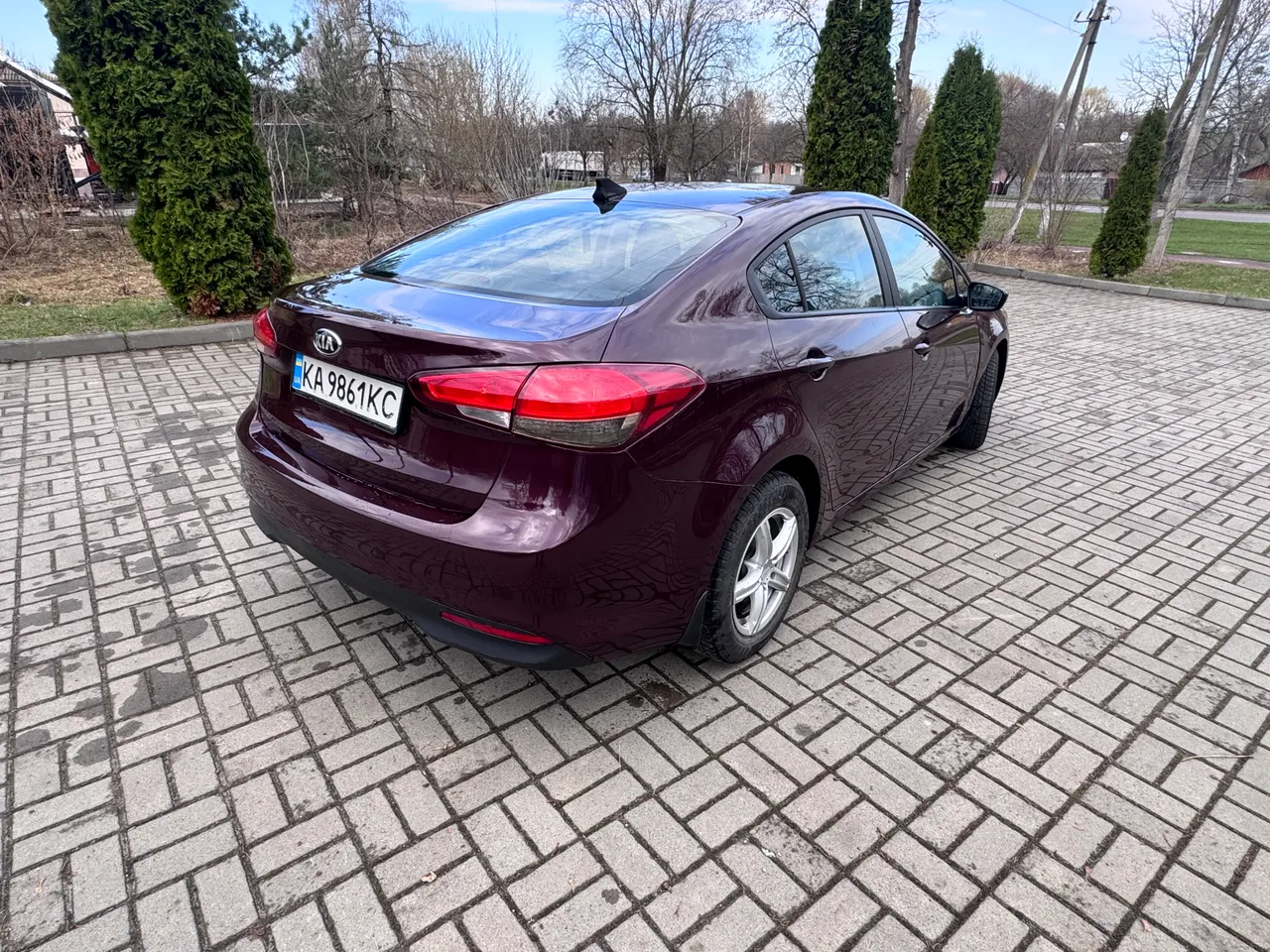 Kia Forte - фото 8