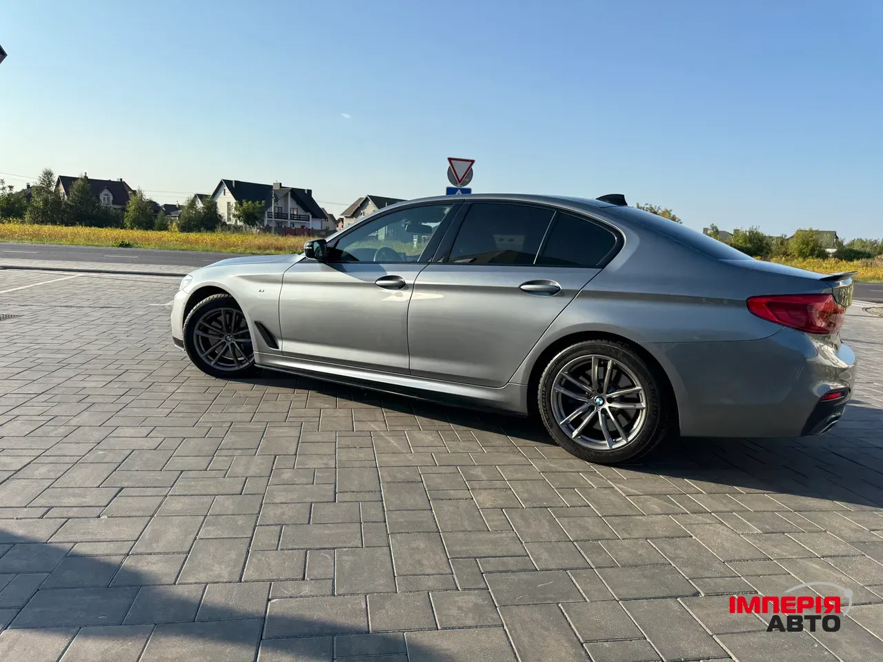 BMW 5 серії - фото 2