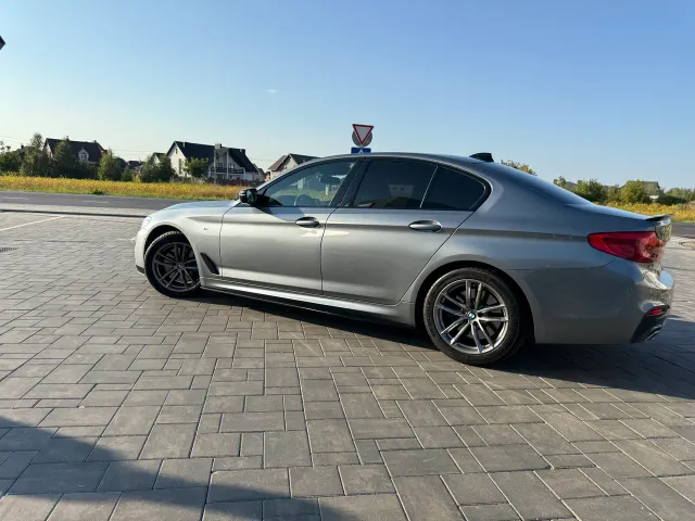 BMW 5 серії - фото 2