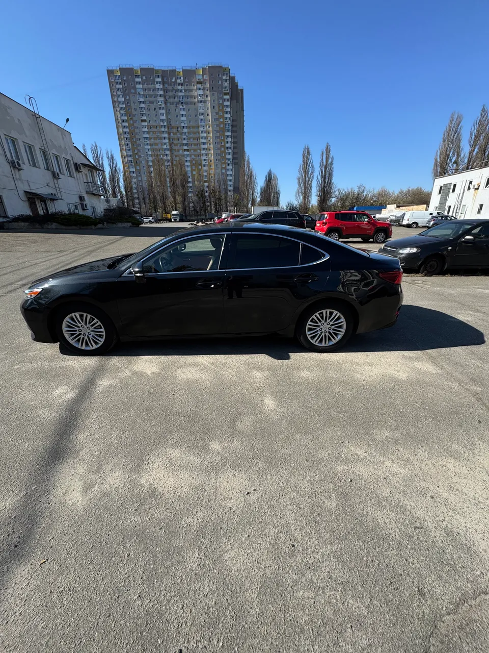 Lexus ES - фото 9