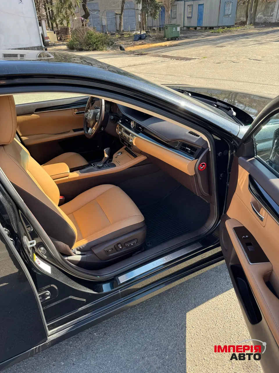 Lexus ES - фото 4