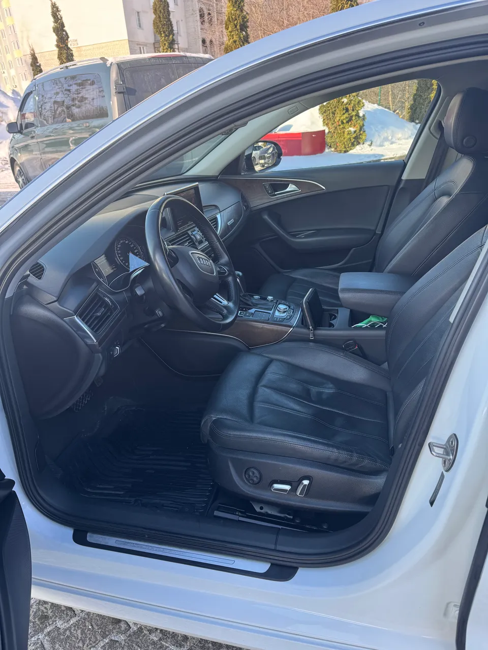 Audi A6 - фото 8