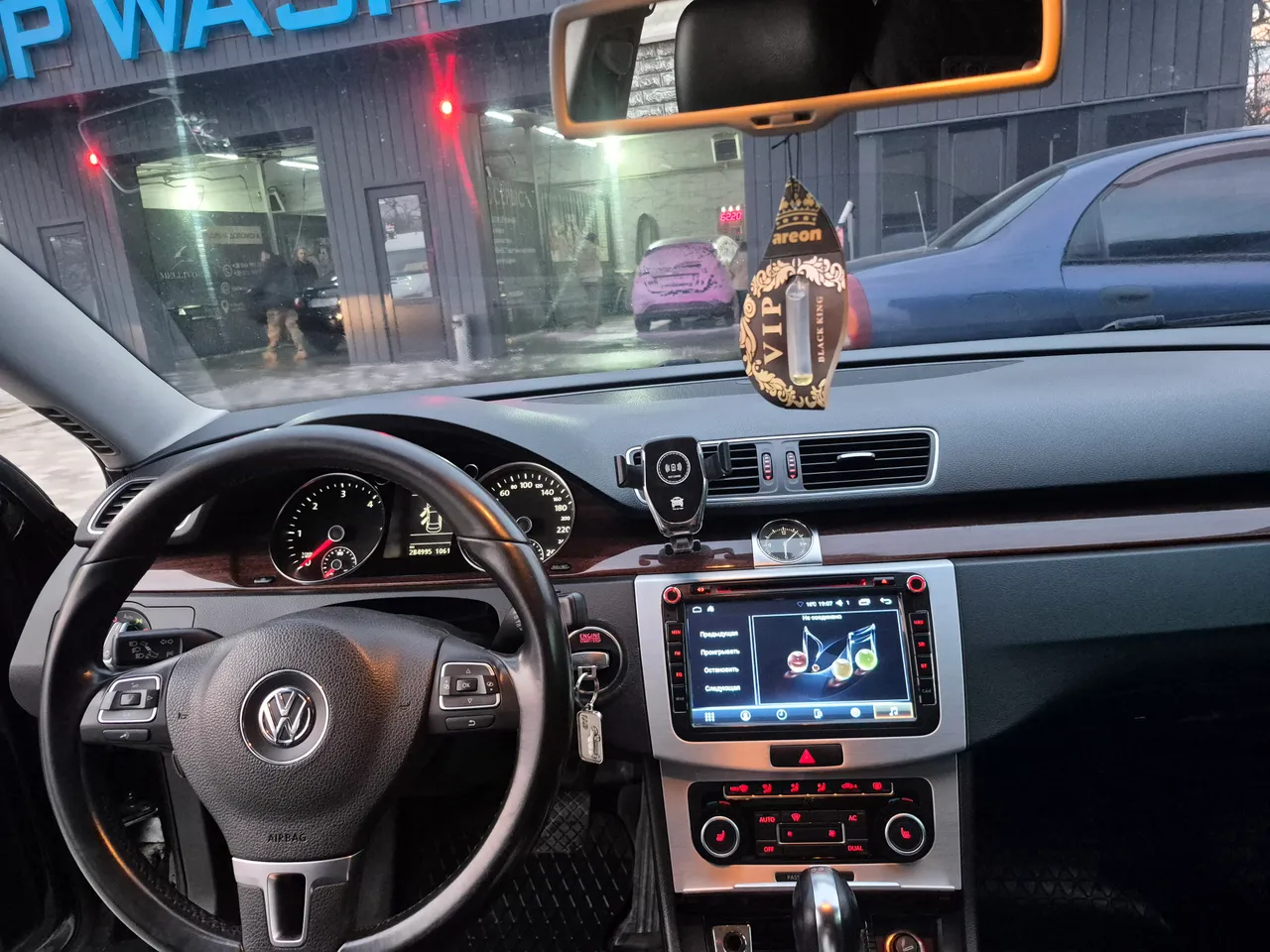 Volkswagen Passat - фото 10