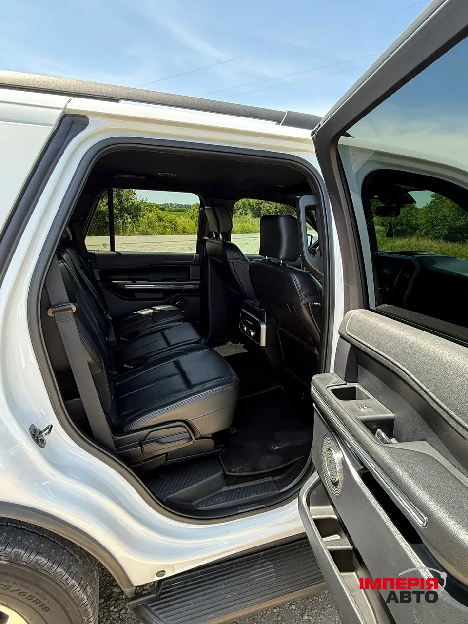 Ford Expedition - фото 37