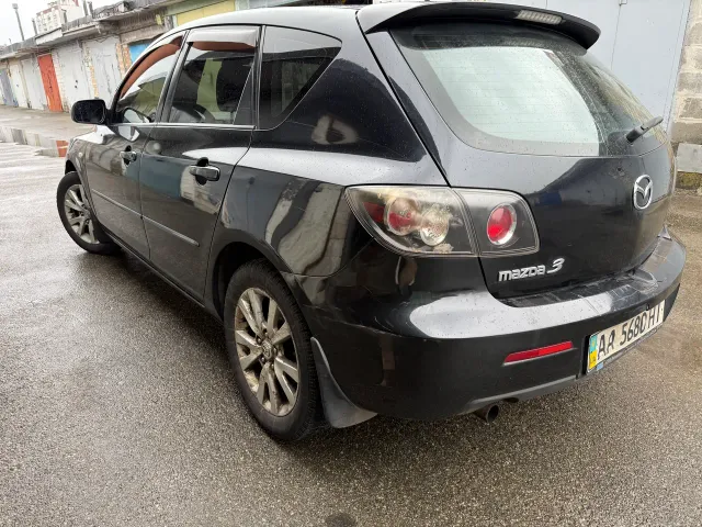Mazda 3 - фото 2