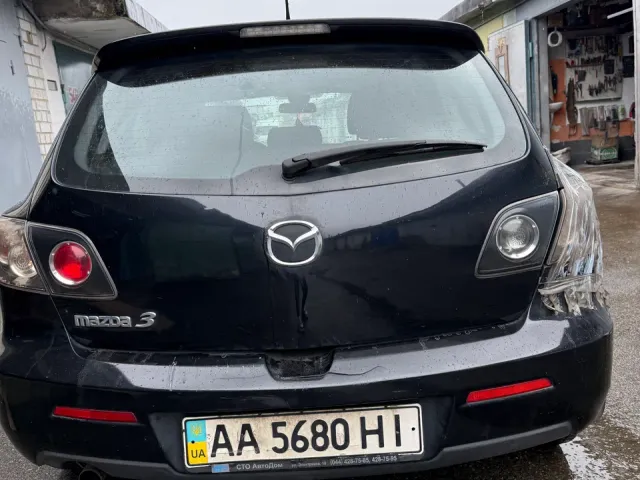 Mazda 3 - фото 3