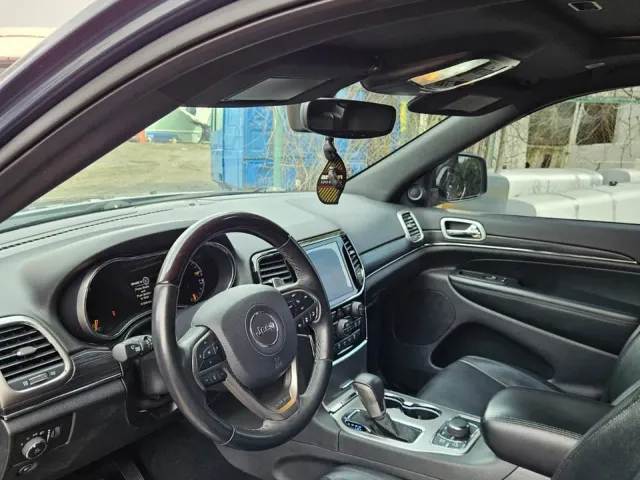 Jeep Grand Cherokee - фото 4