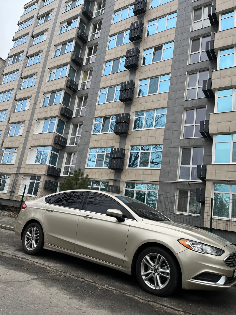 Ford Fusion USA - фото 10