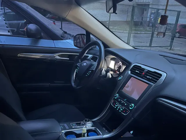 Ford Fusion USA - фото 3