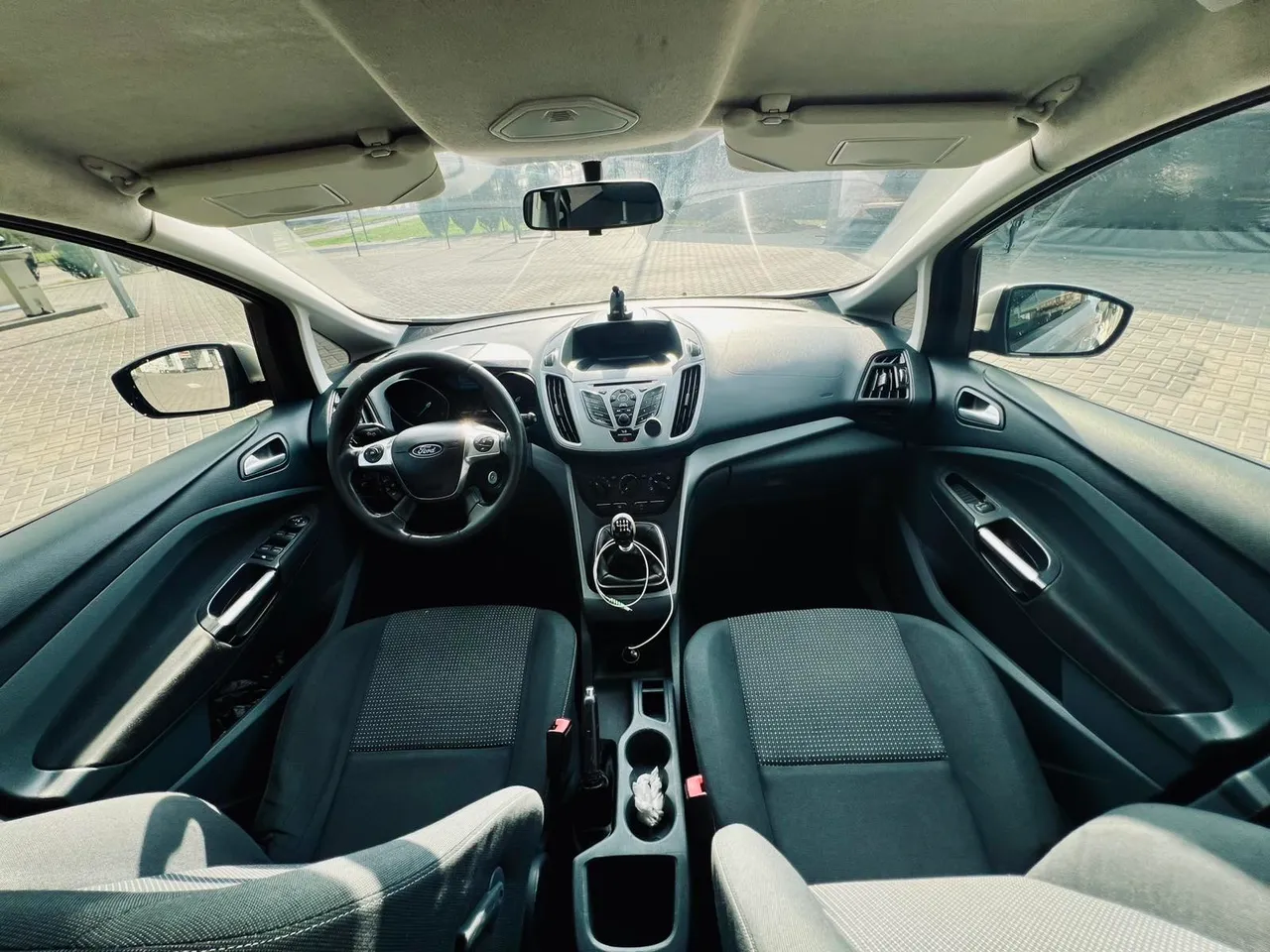 Ford C-MAX - фото 9