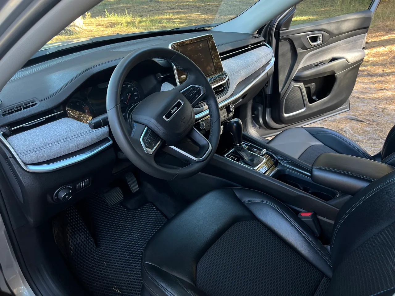 Jeep Compass - фото 16