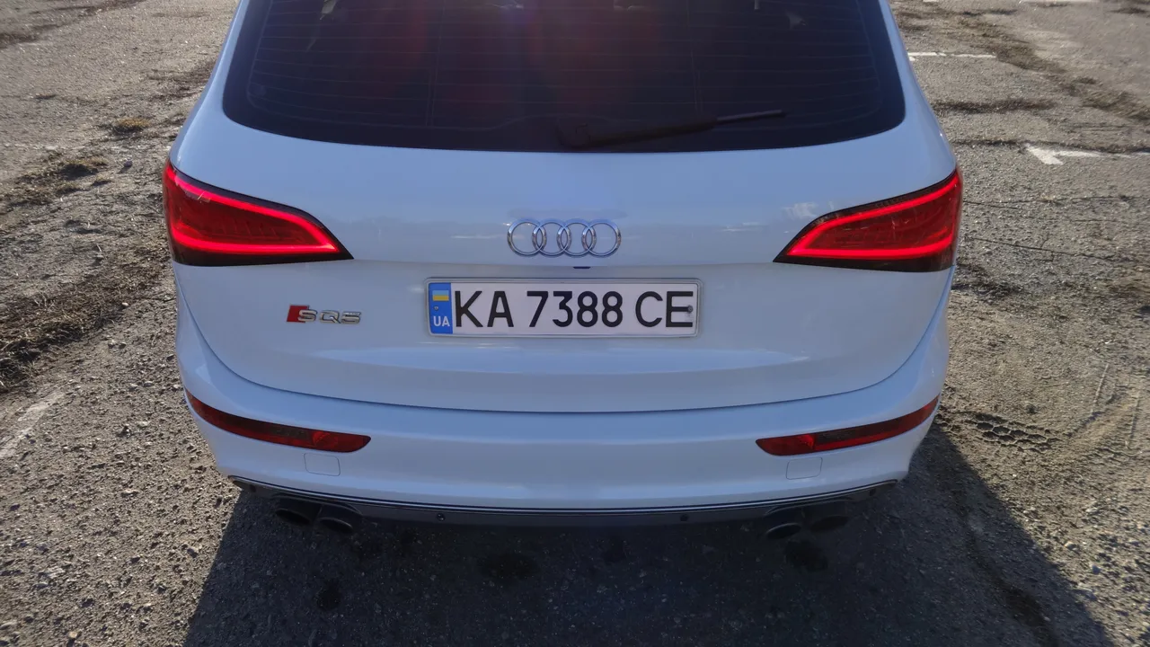Audi SQ5 - фото 14