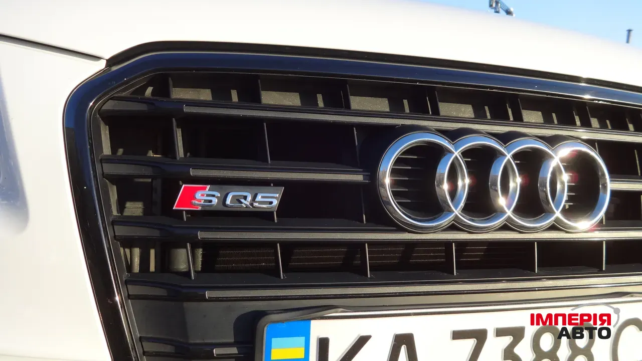 Audi SQ5 - фото 44