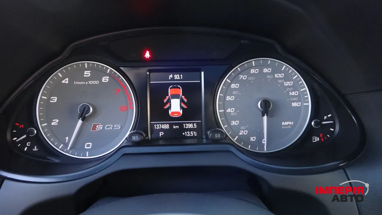 Audi SQ5 - фото 38