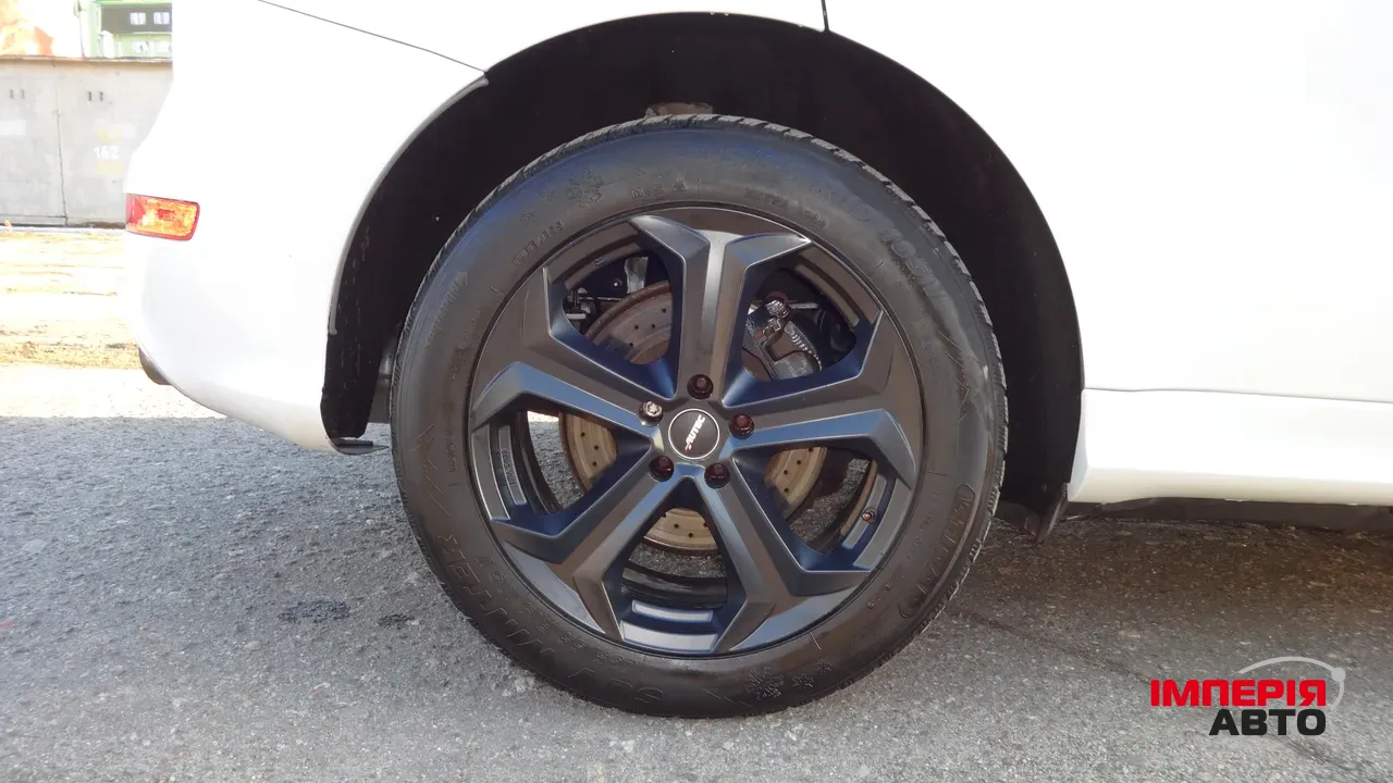 Audi SQ5 - фото 11