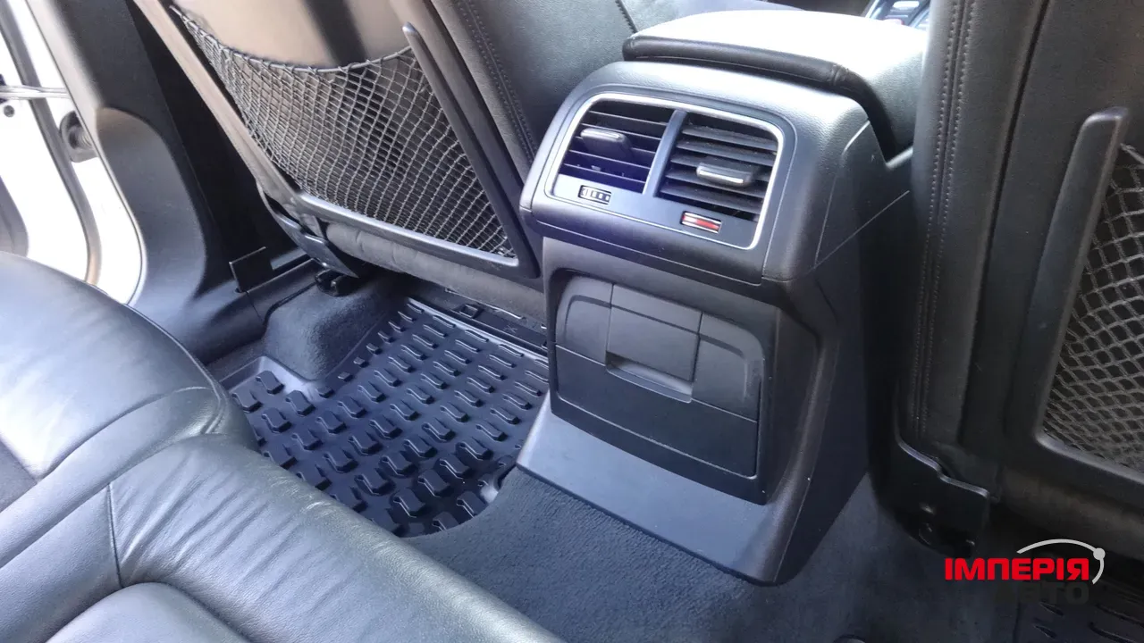 Audi SQ5 - фото 29