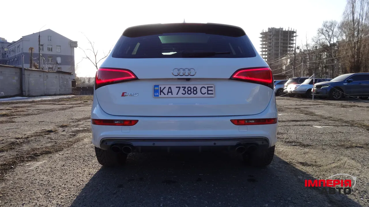 Audi SQ5 - фото 13