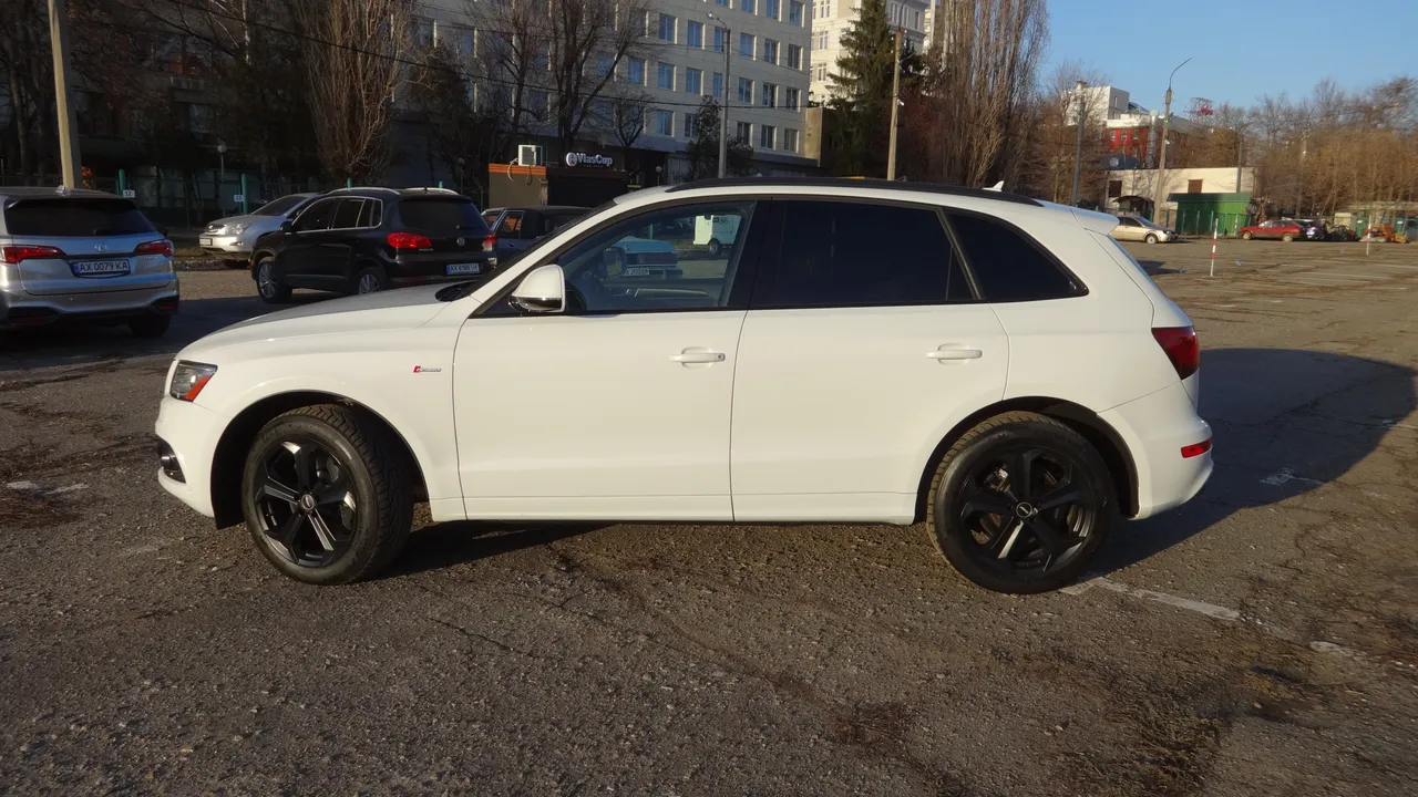 Audi SQ5 - фото 47