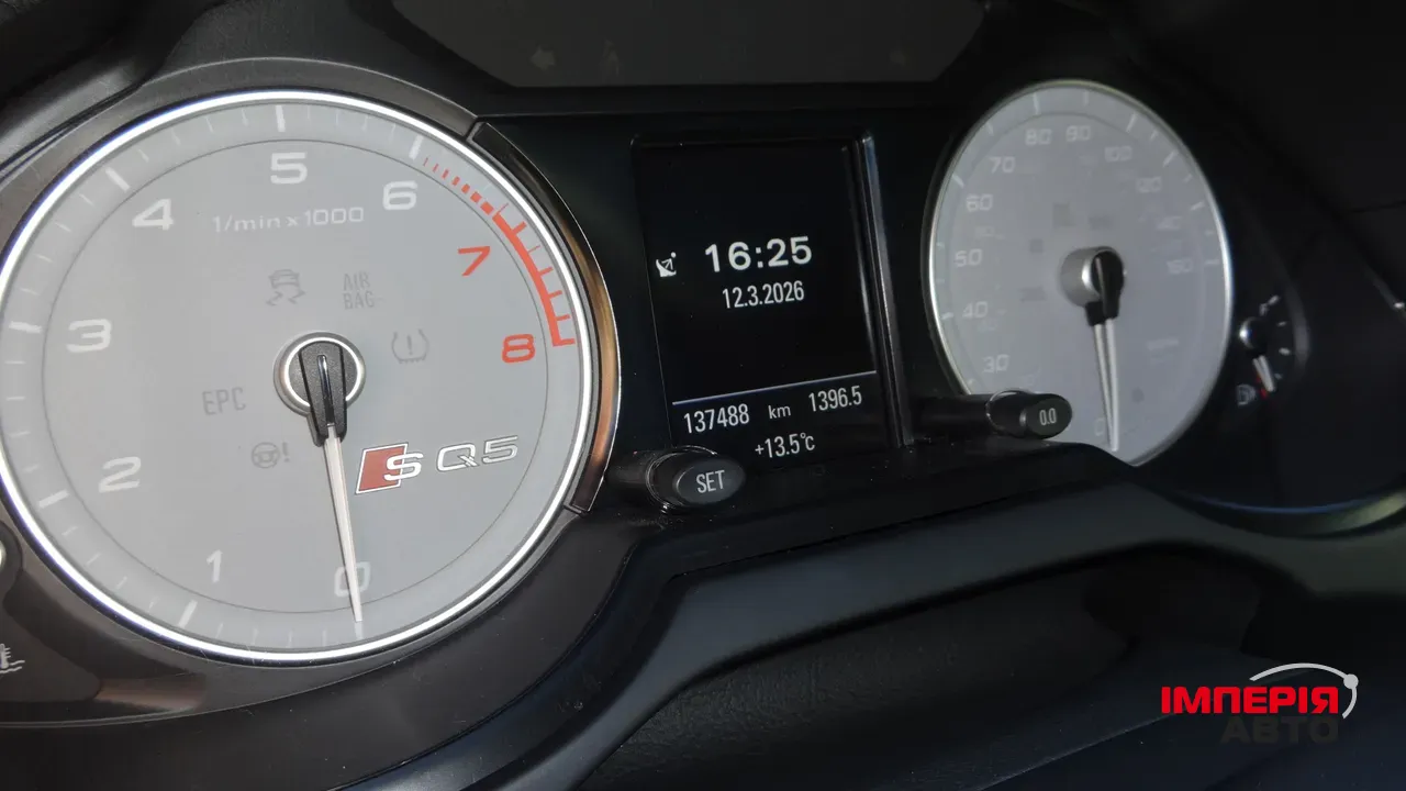 Audi SQ5 - фото 4