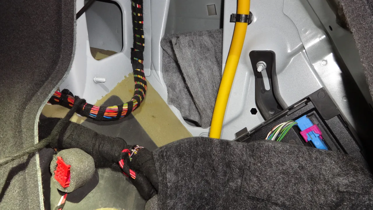 Audi SQ5 - фото 48