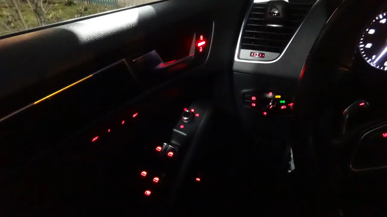 Audi SQ5 - фото 67