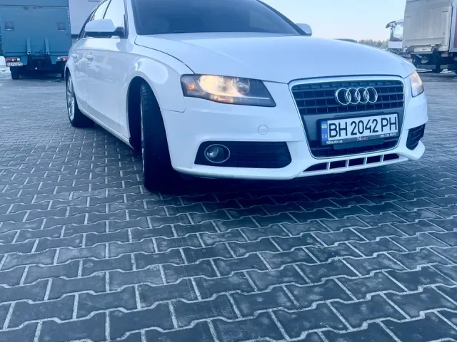 Audi A4 - фото 3
