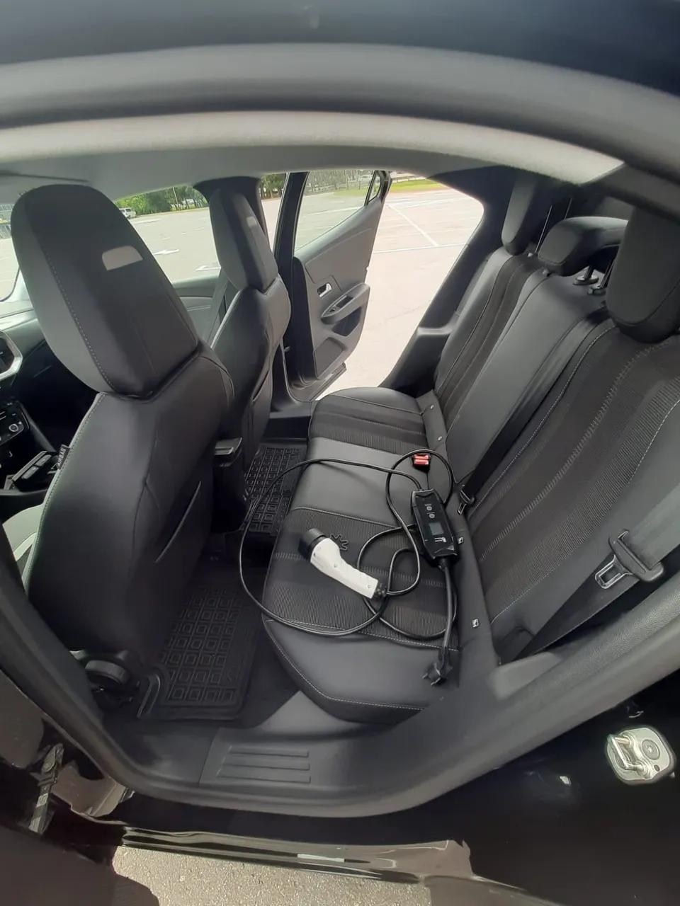Opel Mokka - фото 11