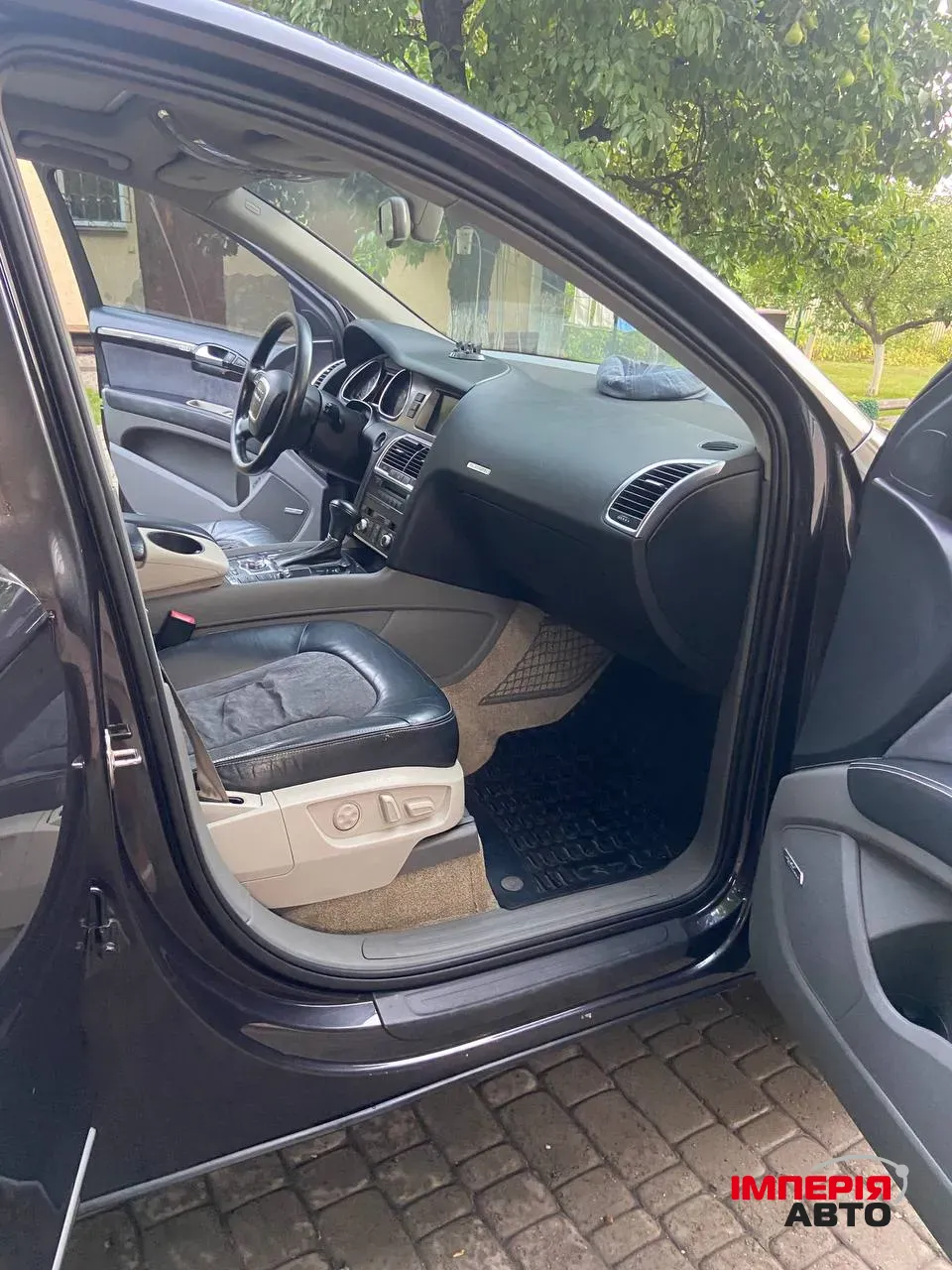 Audi Q7 - фото 13