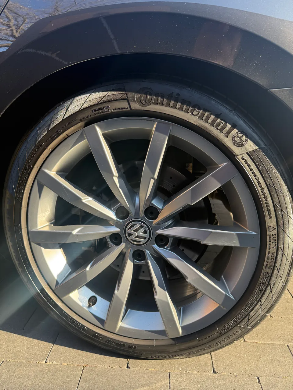 Volkswagen Passat - фото 16