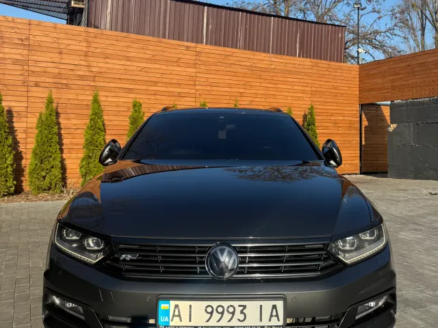 Volkswagen Passat - фото 2