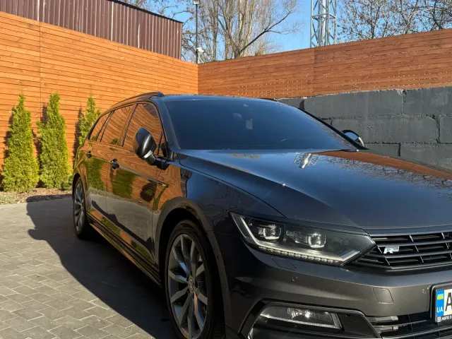 Volkswagen Passat - фото 3