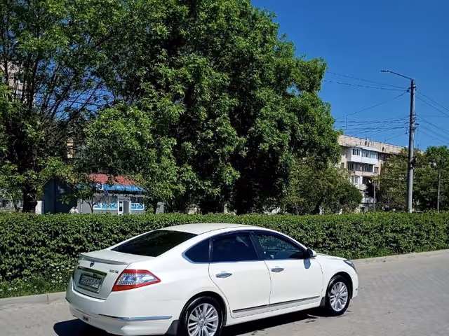 Nissan Teana - фото 3