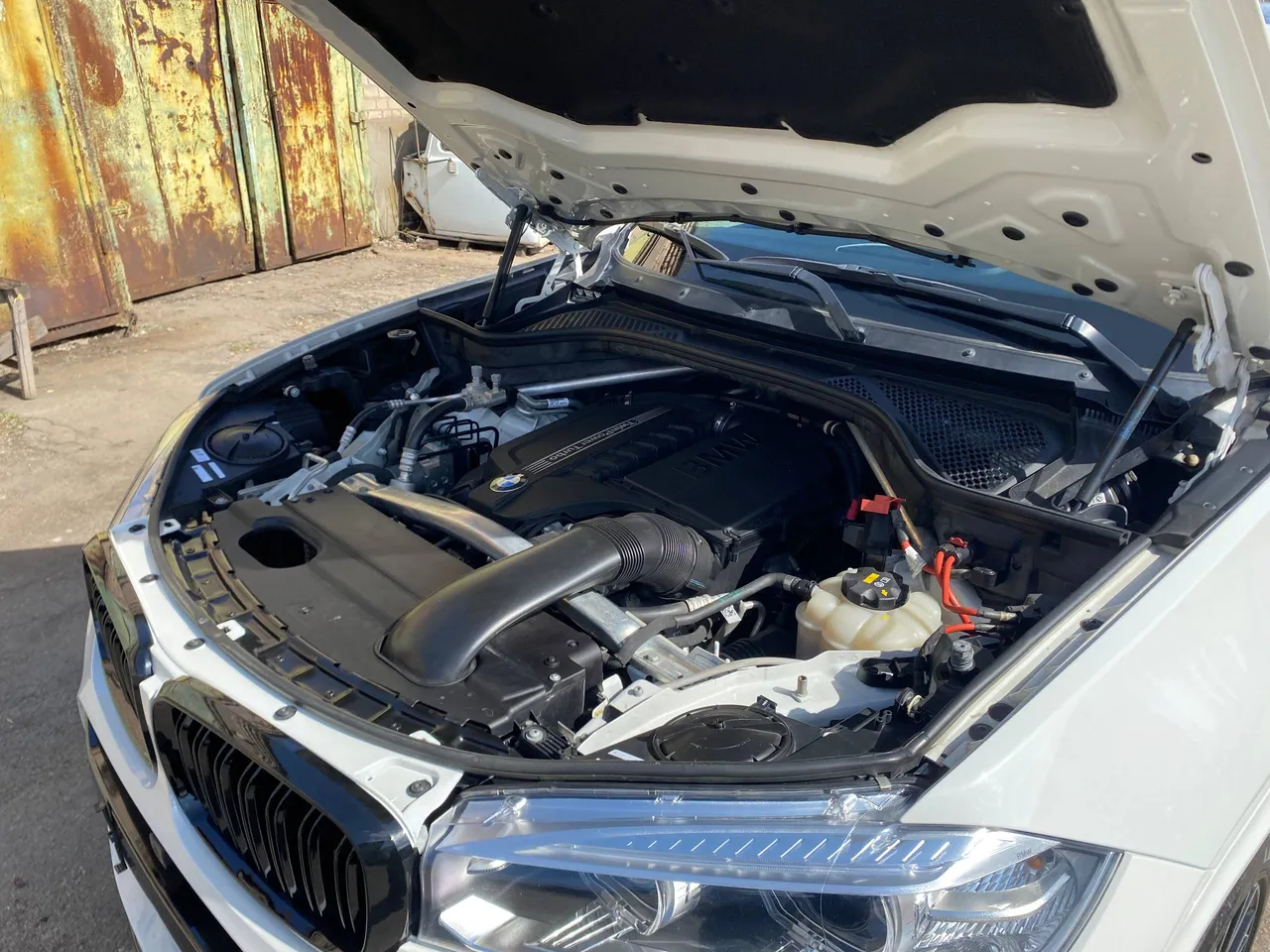 BMW X5 - фото 25