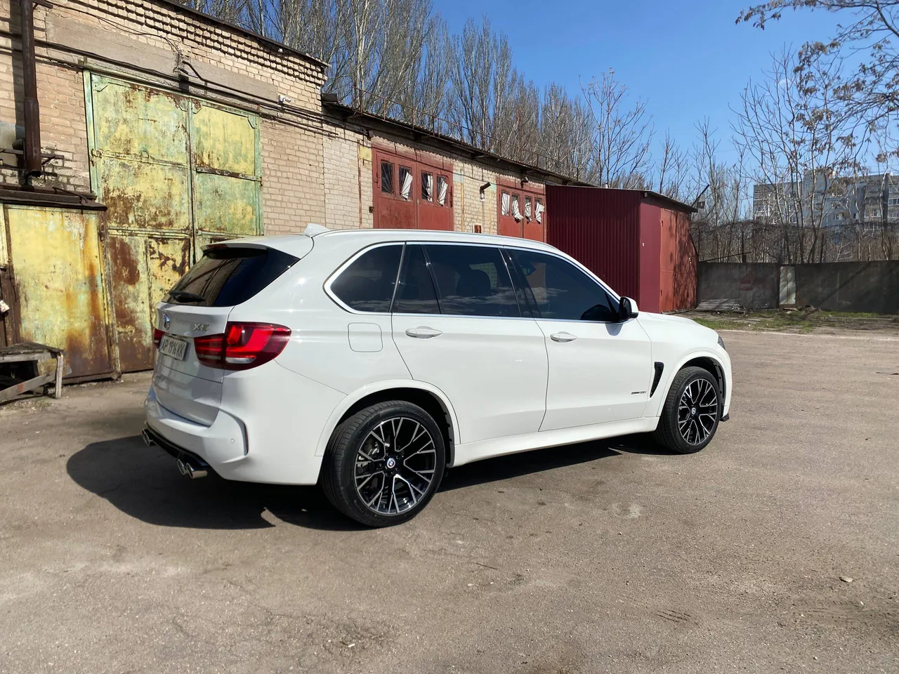 BMW X5 - фото 6